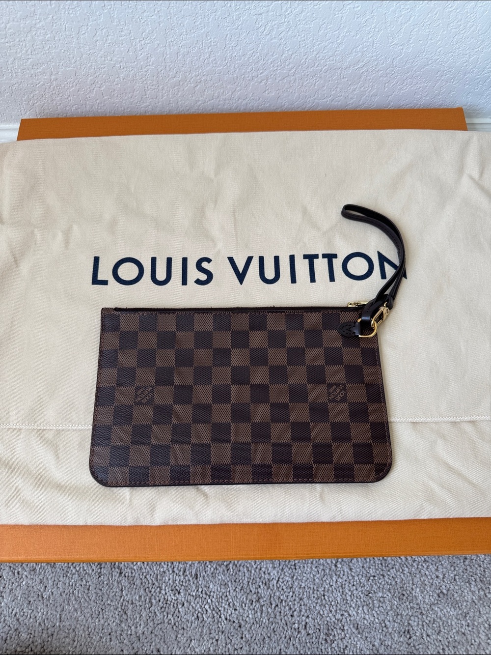 Authentic Louis Vuitton Neverfull MM - Picture 16 of 17